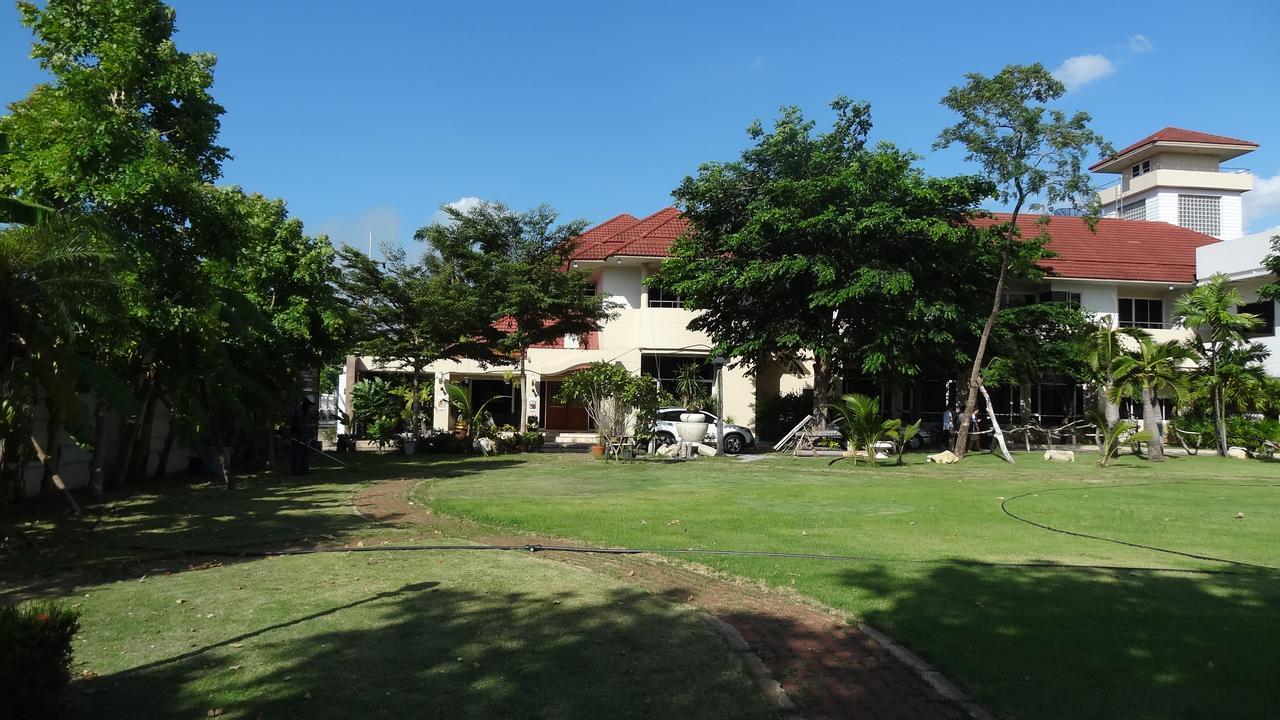Asias Boutique Club /The Homestays Rangsit Екстериор снимка