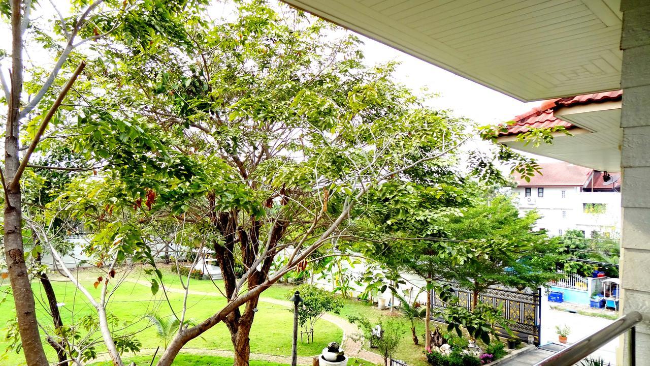 Asias Boutique Club /The Homestays Rangsit Екстериор снимка