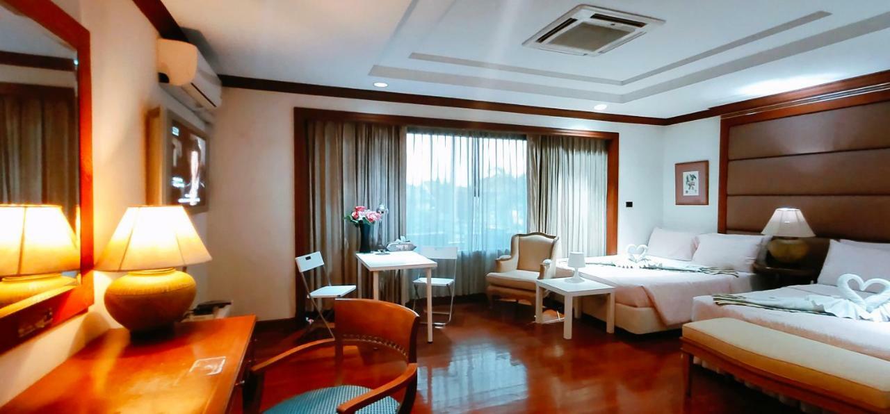 Asias Boutique Club /The Homestays Rangsit Екстериор снимка